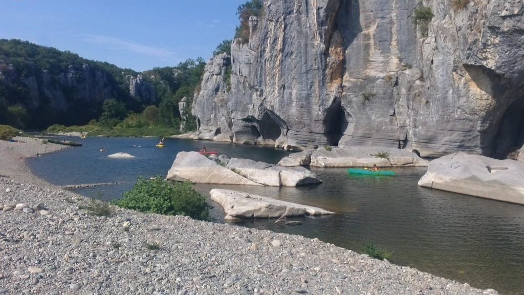 gorges-chassezac-canoe